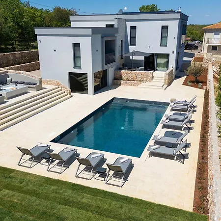 Stunning In With Sauna